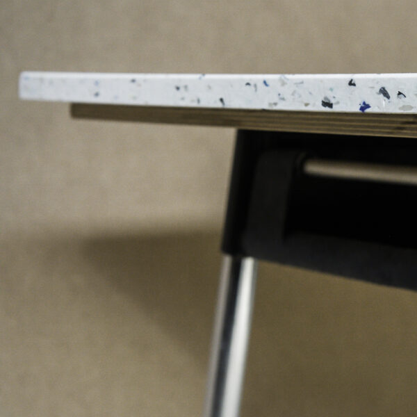 Bureau 4